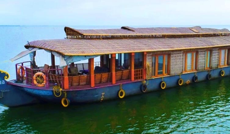 Kumarakom Houseboats